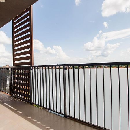 Sunny View 2 Bedroom Central Apartment Орадя Экстерьер фото